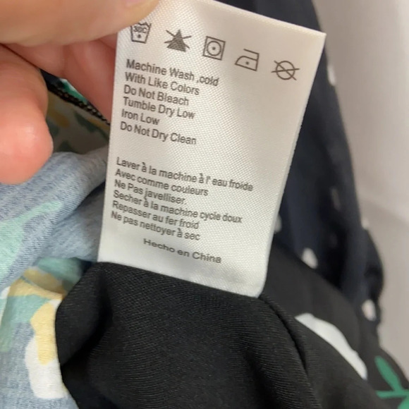 Foxiedox Anemone Smocked Floral Polka Dot Dress NWT - Picture 9 of 9